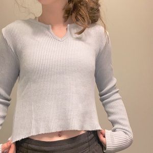 BRANDY MELVILLE BLUE CROPPED SWEATER